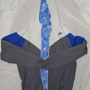 NIKE AIR WINDBREAKER REVERSIBLE    TRACK JACKET WITH HOOD